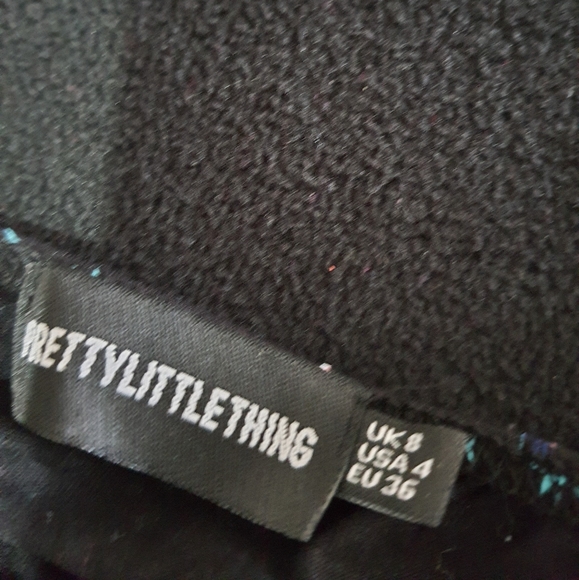 PrettyLittleThing Floral Halter Top Small - Picture 3 of 3